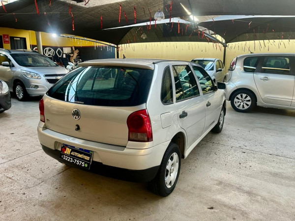 VOLKSWAGEN Gol 1.0 4P G4 FLEX