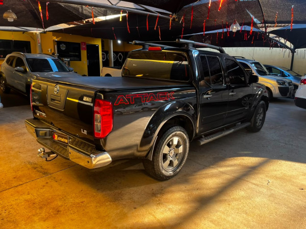NISSAN Frontier 2.5 16V 4X4 SV ATTACK TURBO DIESEL CABINE DUPLA AUTOMÁTICO