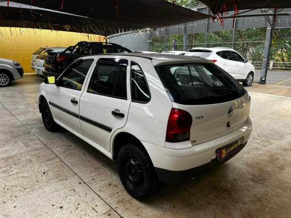 VOLKSWAGEN Gol 1.0