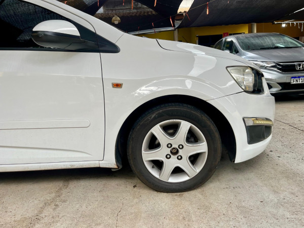 CHEVROLET Sonic Sedan 1.6 16V 4P LT FLEX AUTOMÁTICO