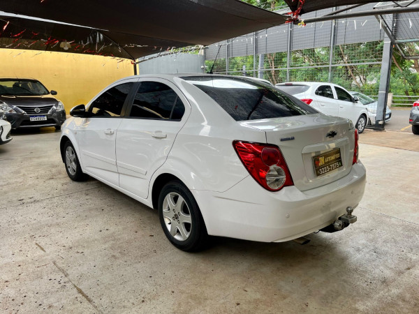CHEVROLET Sonic Sedan 1.6 16V 4P LT FLEX AUTOMÁTICO