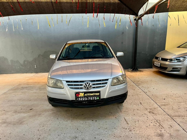 VOLKSWAGEN Gol 1.0 4P G4 FLEX