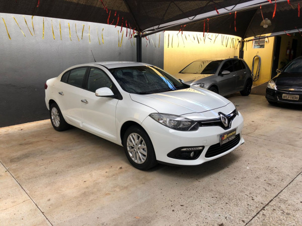 Fluence 2.0 16V 4P FLEX DYNAMIQUE PLUS AUTOMÁTICO