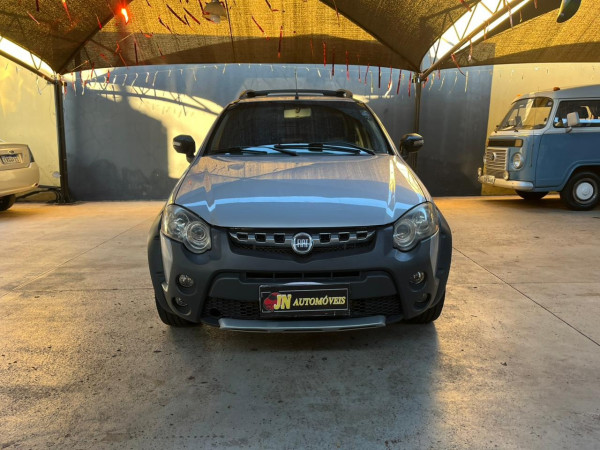 FIAT Strada 1.8 16V FLEX ADVENTURE CABINE ESTENDIDA