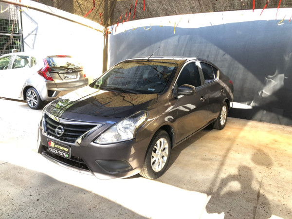 NISSAN Versa Sedan 1.6 16V 4P SV FLEX XTRONIC AUTOMÁTICO CVT