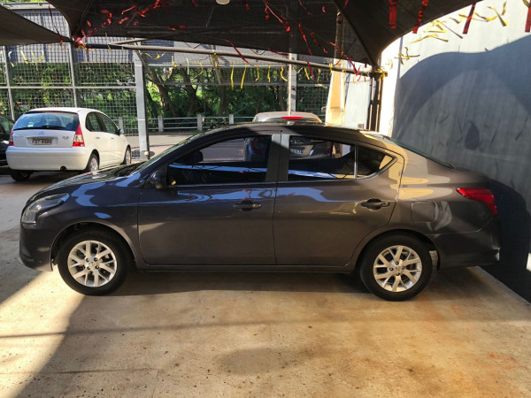 NISSAN Versa Sedan 1.6 16V 4P SV FLEX XTRONIC AUTOMÁTICO CVT