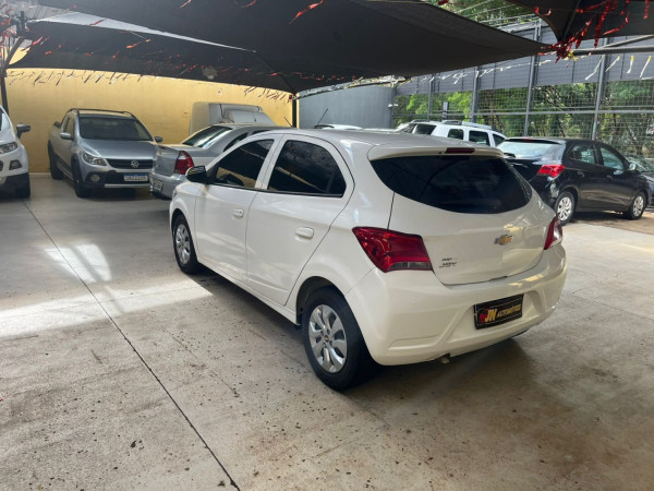 CHEVROLET Onix Hatch 1.0 4P FLEX JOY