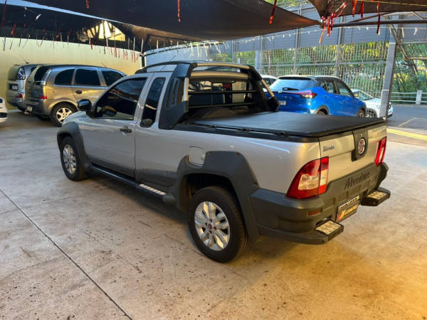FIAT Strada 1.8 16V FLEX ADVENTURE CABINE ESTENDIDA