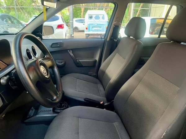VOLKSWAGEN Gol 1.0 4P G4 FLEX