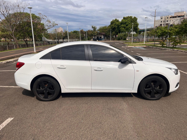 CHEVROLET Cruze Sedan 1.8 16V 4P LT ECOTEC FLEX AUTOMÁTICO