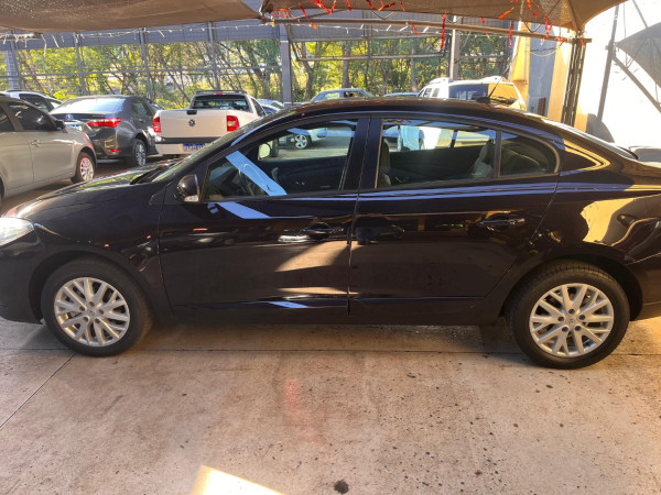 RENAULT Fluence 2.0 16V 4P FLEX DYNAMIQUE PLUS AUTOMÁTICO