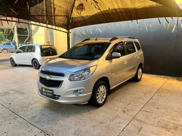 CHEVROLET Spin 1.8 4P FLEX LT