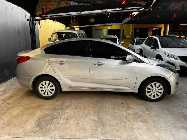 HYUNDAI HB 20 Sedan 1.6 16V 4P FLEX COMFORT PLUS