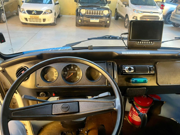 VOLKSWAGEN Kombi 1.6 FURGÃO