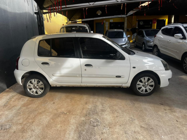 RENAULT Clio Hatch 1.0 16V 4P RT