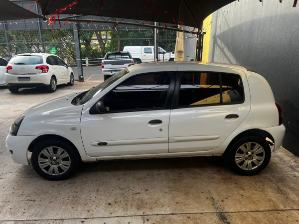 RENAULT Clio Hatch 1.0 16V 4P RT