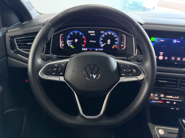 VOLKSWAGEN Nivus 1.0 4P FLEX 200 TSI HIGHLINE TURBO AUTOMÁTICO