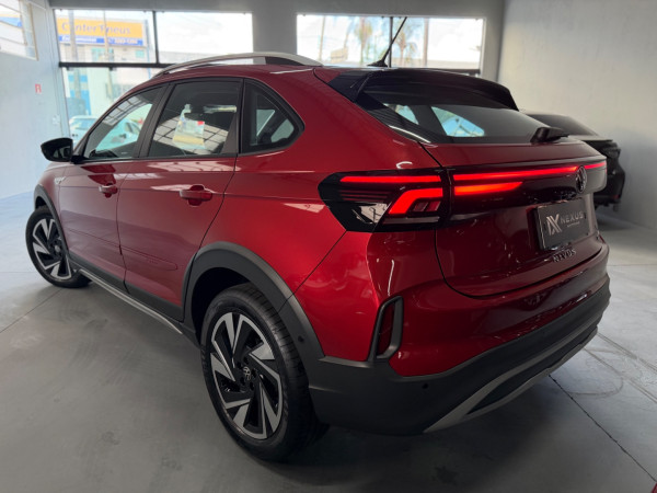 VOLKSWAGEN Nivus 1.0 4P FLEX 200 TSI HIGHLINE TURBO AUTOMÁTICO