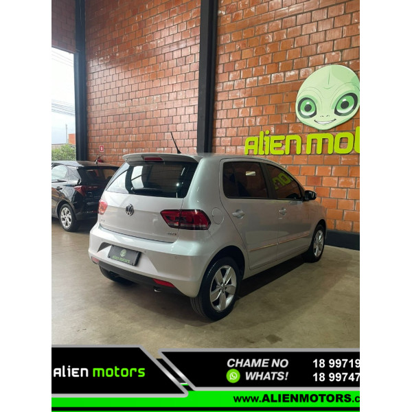 VOLKSWAGEN Fox 1.6 4P HIGHLINE FLEX