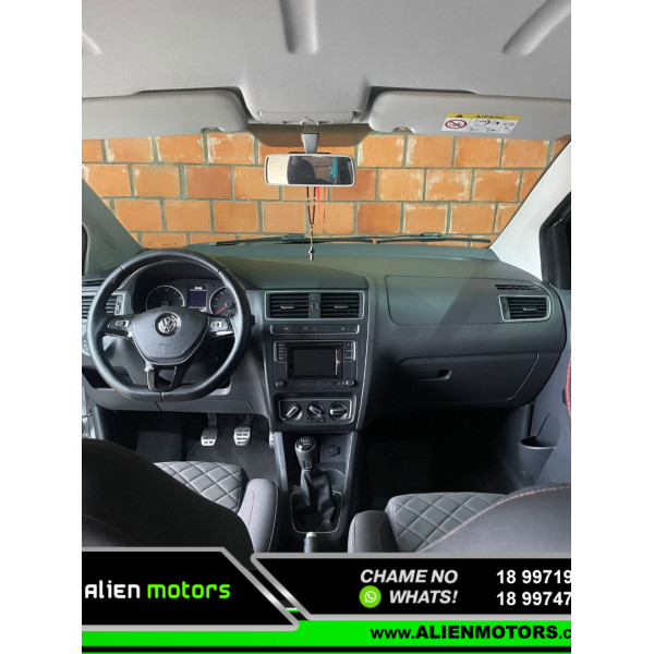 VOLKSWAGEN Fox 1.6 4P HIGHLINE FLEX