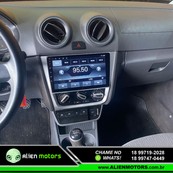 VOLKSWAGEN Gol 1.0 MI 4P