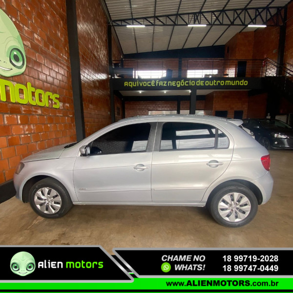 VOLKSWAGEN Gol 1.0 MI 4P