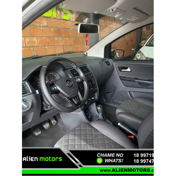 VOLKSWAGEN Fox 1.6 4P HIGHLINE FLEX