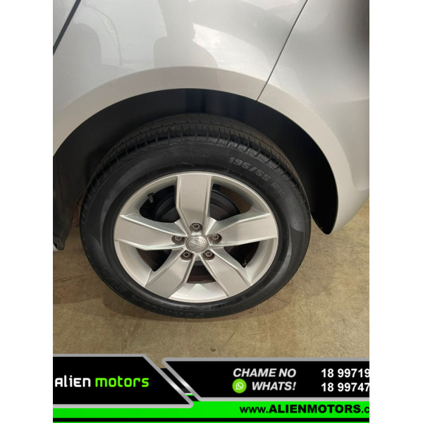 VOLKSWAGEN Fox 1.6 4P HIGHLINE FLEX