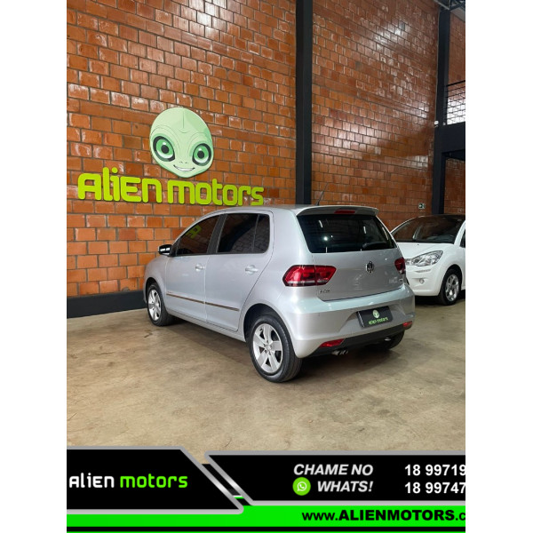 VOLKSWAGEN Fox 1.6 4P HIGHLINE FLEX