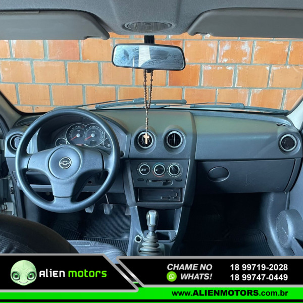 CHEVROLET Prisma 1.4 4P MAXX FLEX