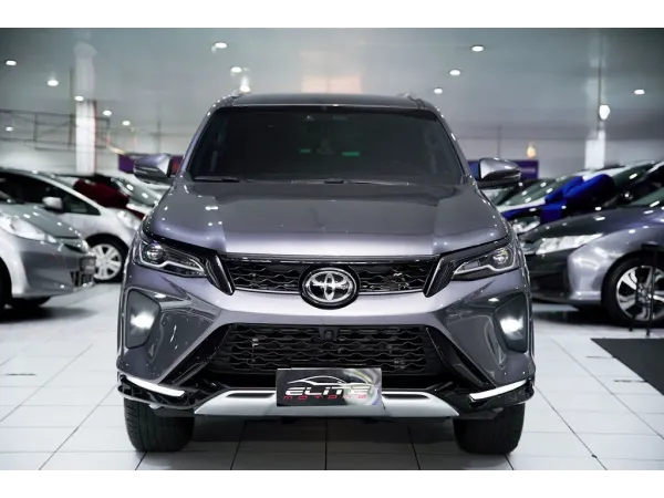 Hilux SW4 2.8 D-4D TURBO SRX PLATINUM 4X4