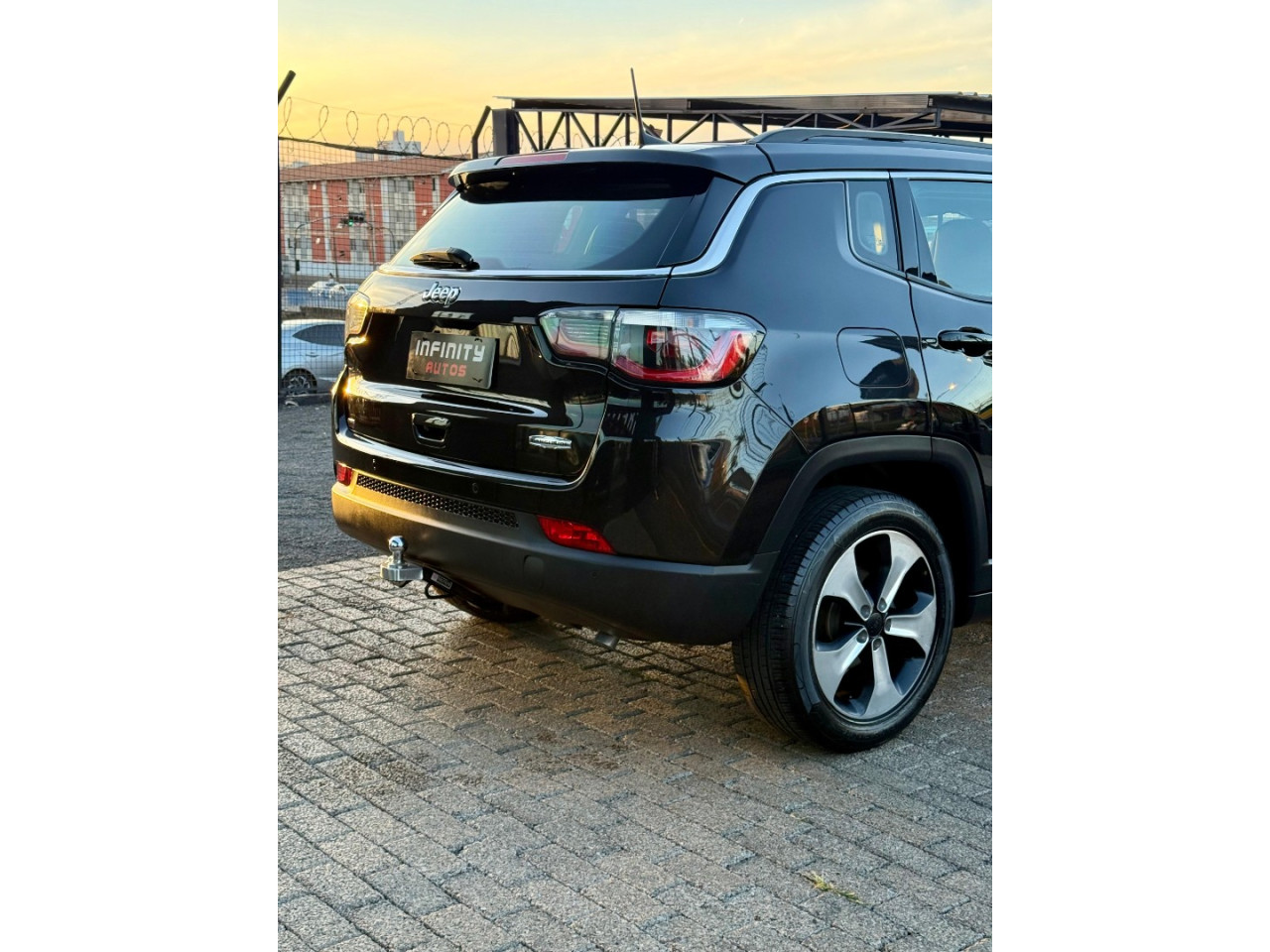 Compass 2.0 16V 4P LONGITUDE FLEX AUTOMÁTICO