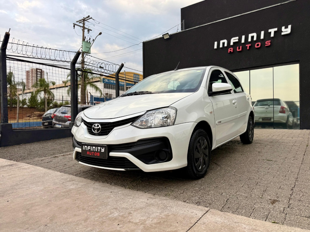 Etios Hatch 1.3 16V 4P FLEX X Etios Hatch 1.3 16V 4P FLEX X
