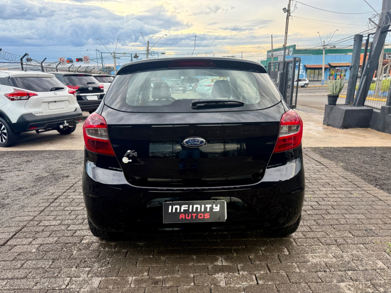Ka Hatch 1.0 12V 4P TI-VCT SE FLEX