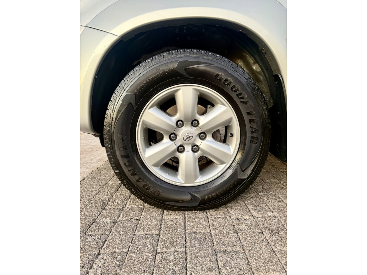 Hilux SW4 3.0 16V 4P SRV 4X4 7 LUGARES TURBO DIESEL AUTOMÁTICO