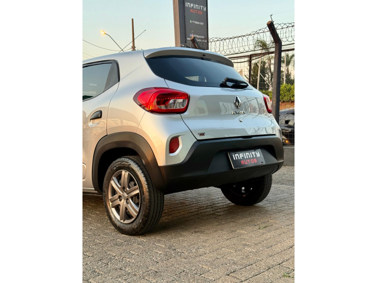 Kwid 1.0 12V 4P SCE FLEX ZEN Kwid 1.0 12V 4P SCE FLEX ZEN