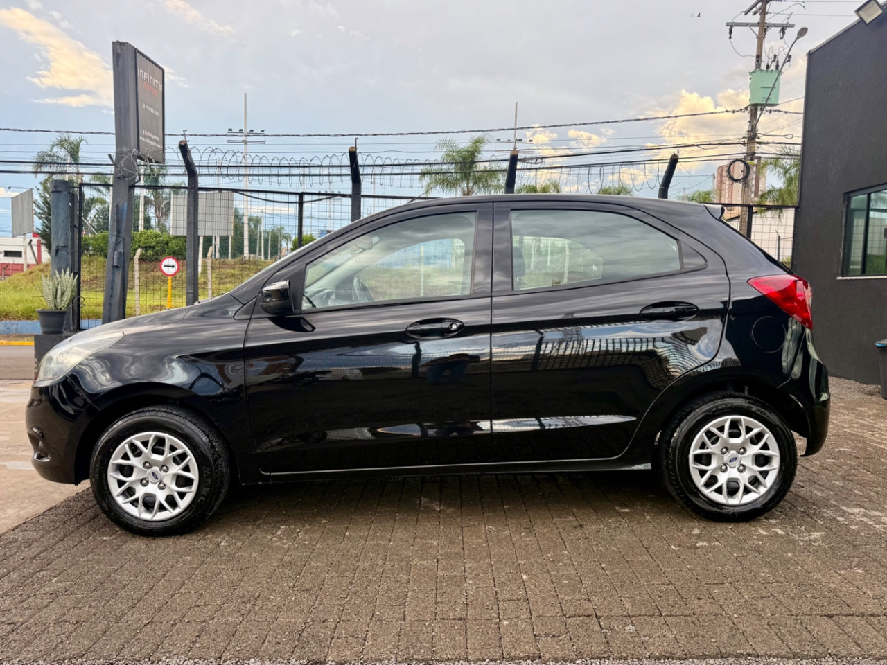 Ka Hatch 1.0 12V 4P TI-VCT SE FLEX