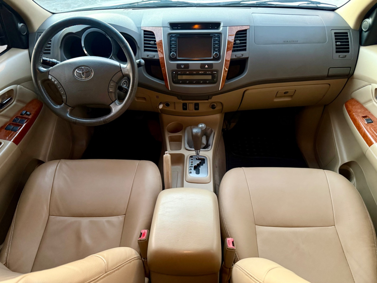 Hilux SW4 3.0 16V 4P SRV 4X4 7 LUGARES TURBO DIESEL AUTOMÁTICO