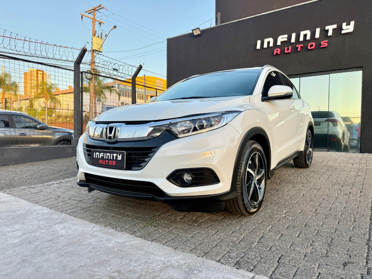 HR-V 1.8 16V 4P EX FLEX AUTOMÁTICO CVT HR-V 1.8 16V 4P EX FLEX AUTOMÁTICO CVT