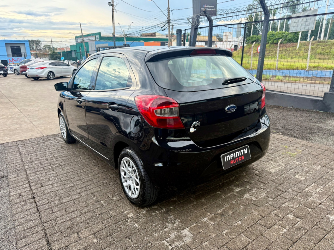 Ka Hatch 1.0 12V 4P TI-VCT SE FLEX