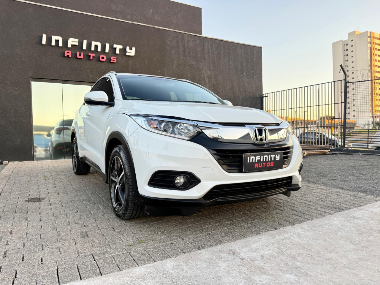 HR-V 1.8 16V 4P EX FLEX AUTOMÁTICO CVT HR-V 1.8 16V 4P EX FLEX AUTOMÁTICO CVT