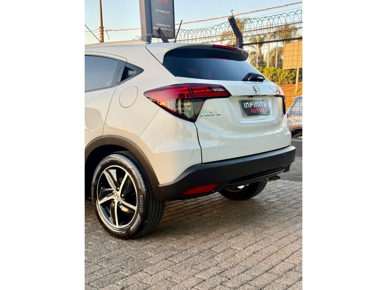 HR-V 1.8 16V 4P EX FLEX AUTOMÁTICO CVT HR-V 1.8 16V 4P EX FLEX AUTOMÁTICO CVT