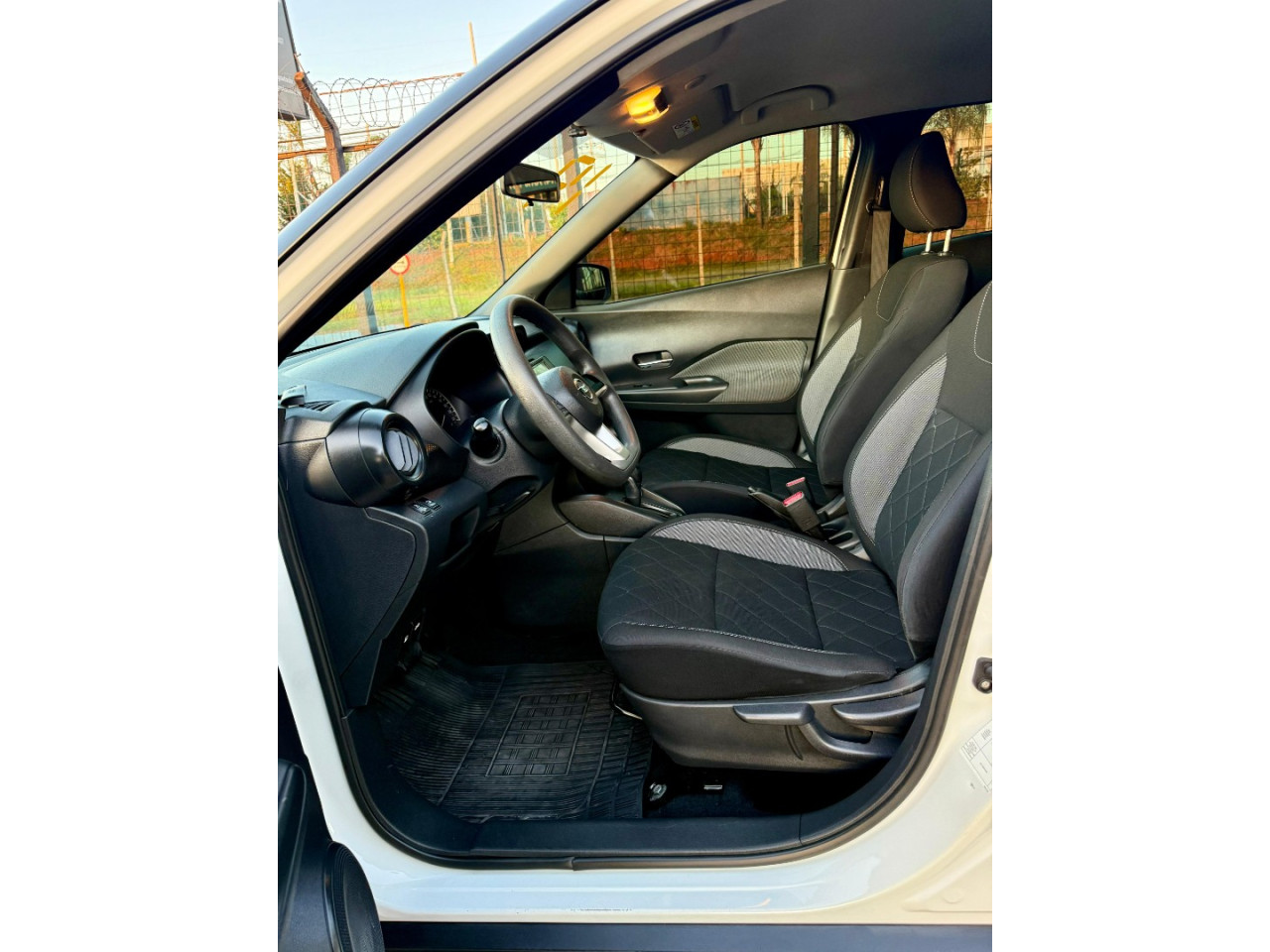 Kicks 1.6 16V 4P FLEXSTART S DIRECT X-TRONIC AUTOMÁTICO CVT