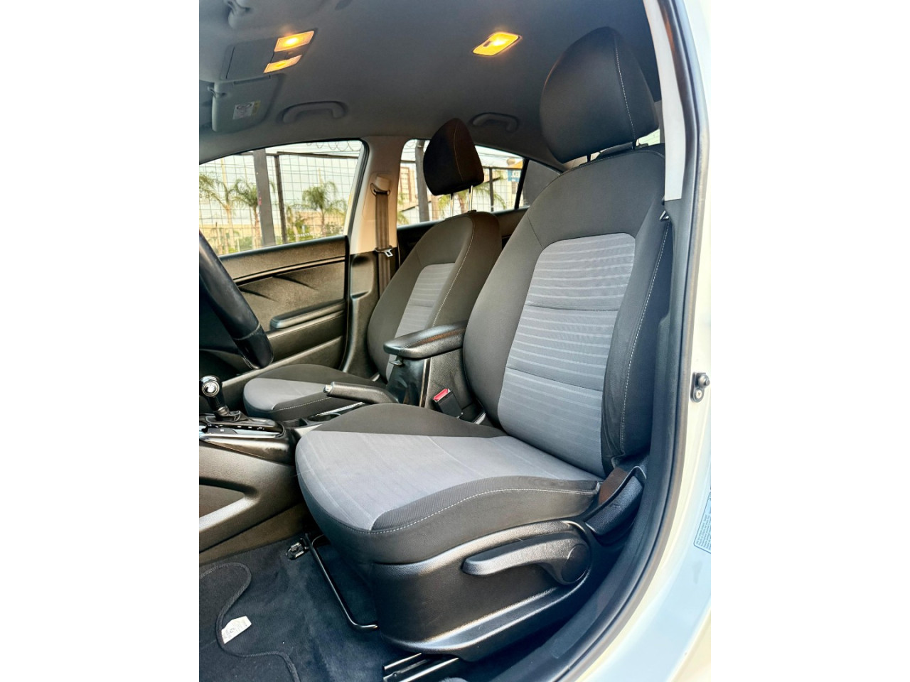 Cerato Sedan 1.6 16V 4P SX3 AUTOMÁTICO Cerato Sedan 1.6 16V 4P SX3 AUTOMÁTICO