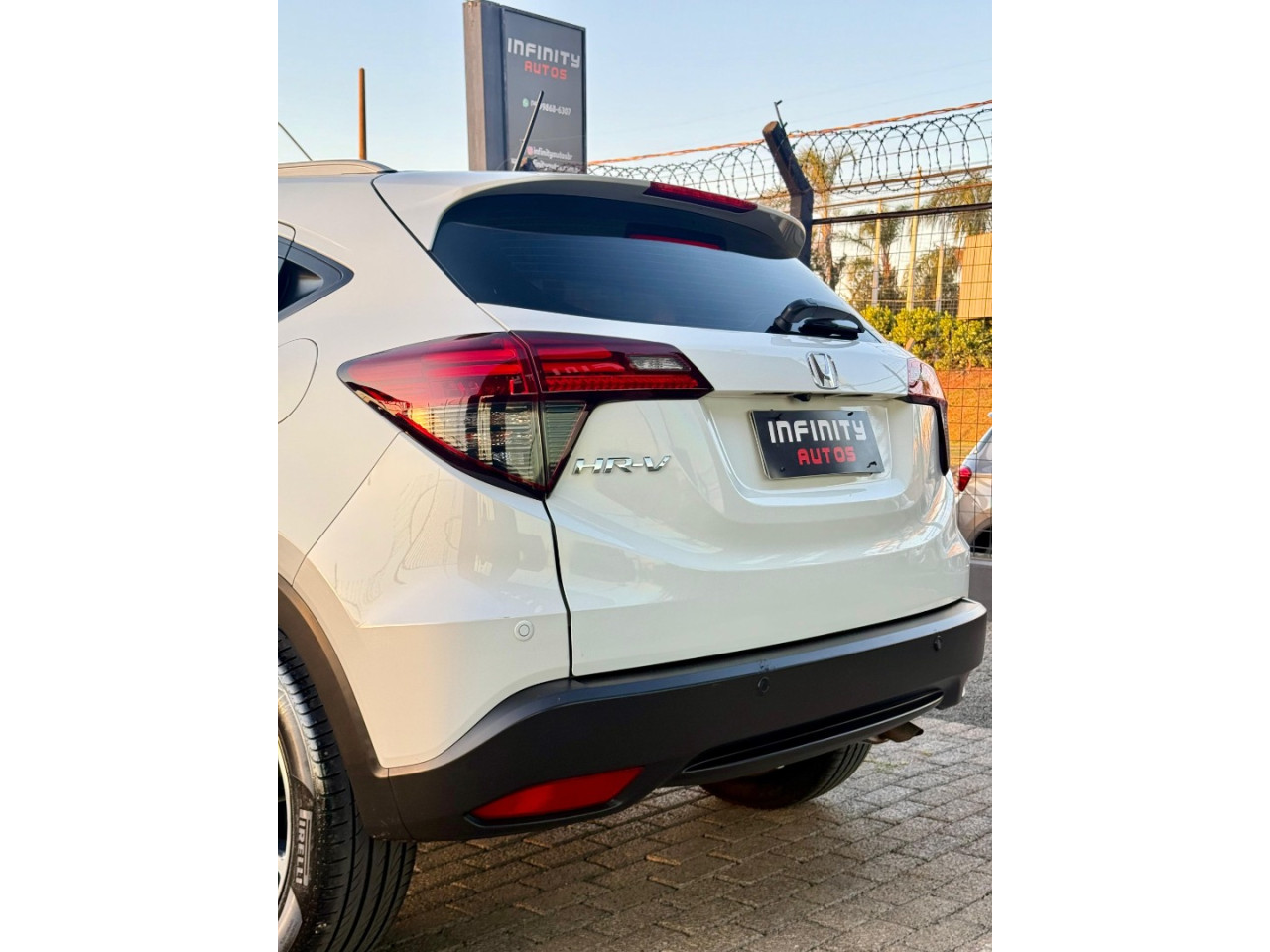 HR-V 1.8 16V 4P EX FLEX AUTOMÁTICO CVT HR-V 1.8 16V 4P EX FLEX AUTOMÁTICO CVT