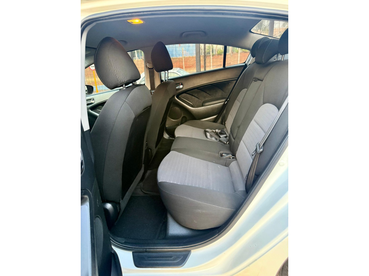 Cerato Sedan 1.6 16V 4P SX3 AUTOMÁTICO Cerato Sedan 1.6 16V 4P SX3 AUTOMÁTICO