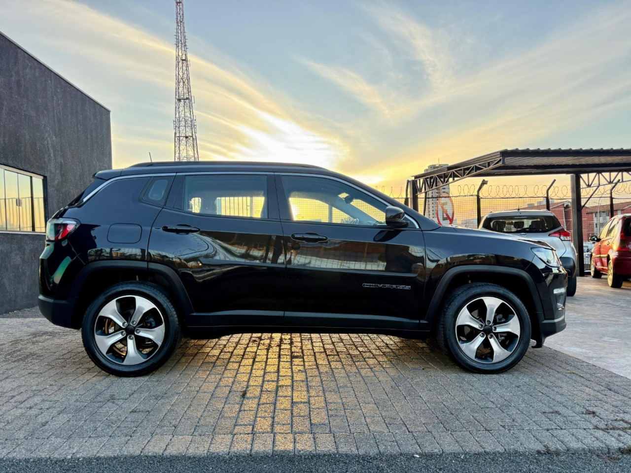 Compass 2.0 16V 4P LONGITUDE FLEX AUTOMÁTICO