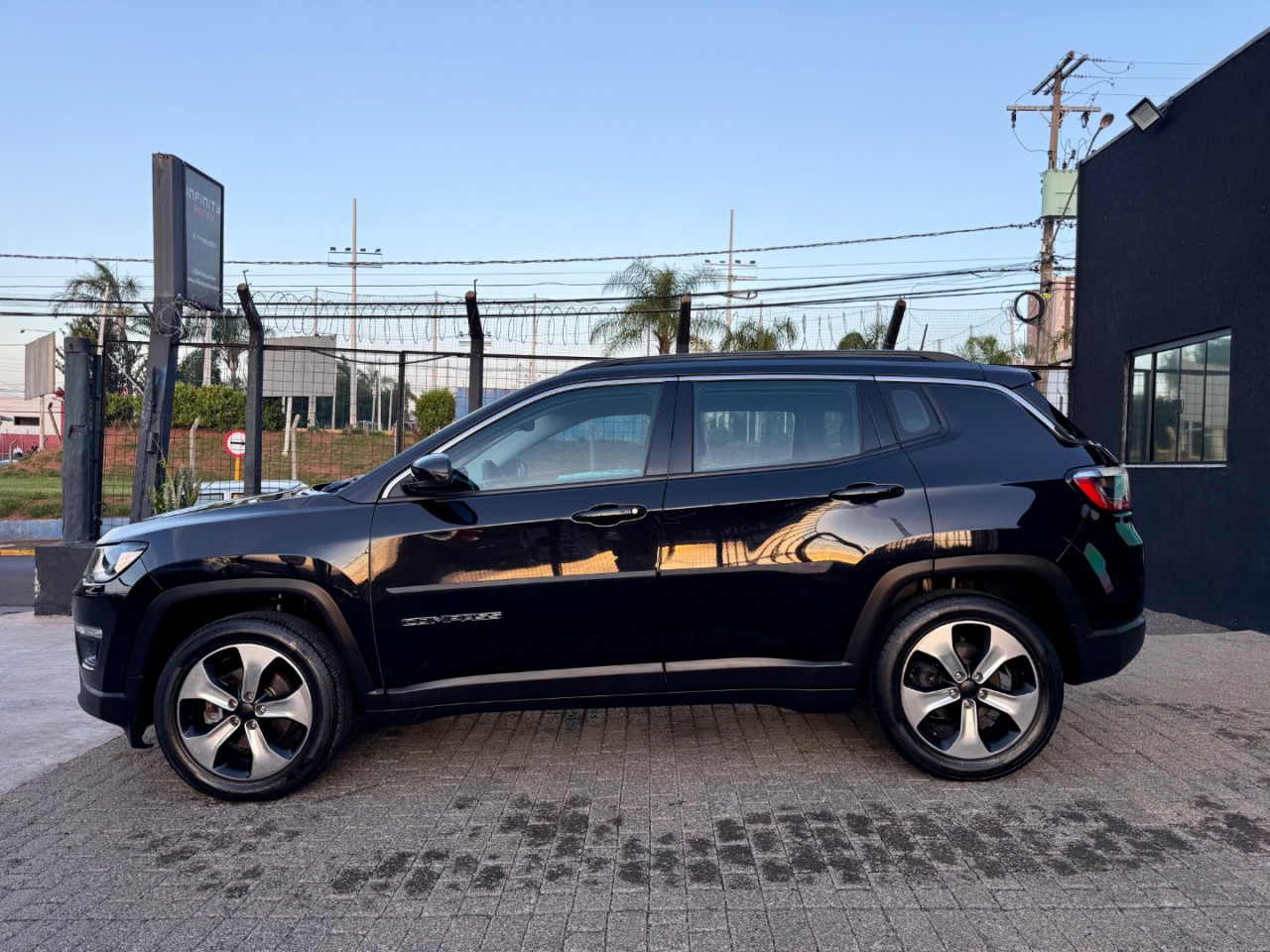 Compass 2.0 16V 4P LONGITUDE FLEX AUTOMÁTICO