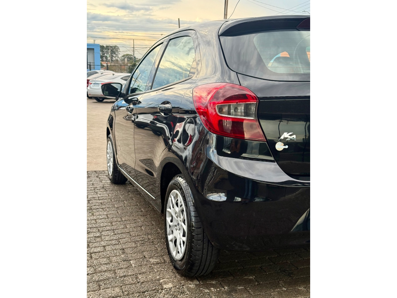 Ka Hatch 1.0 12V 4P TI-VCT SE FLEX