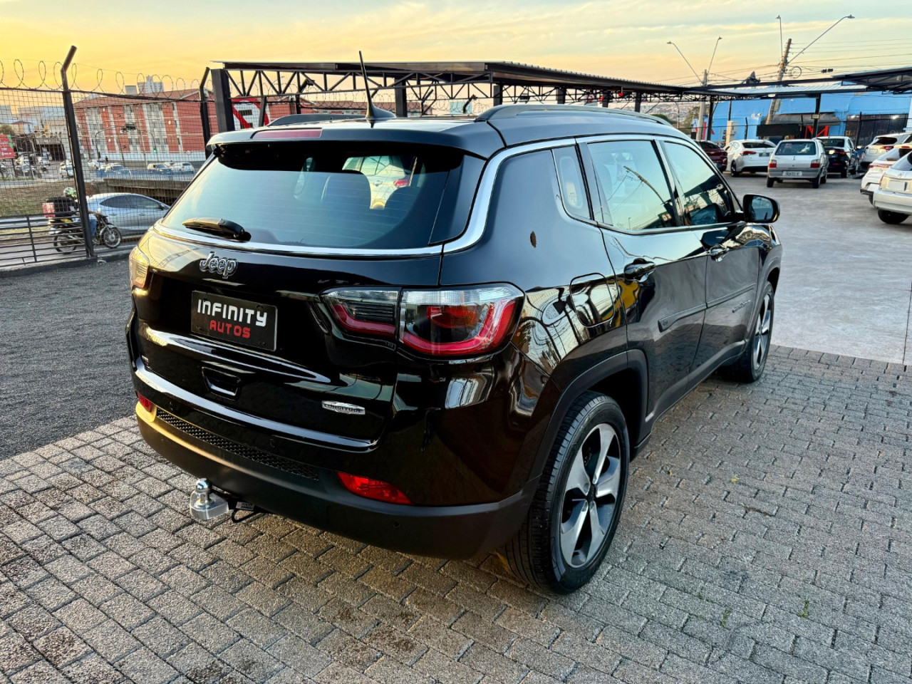 Compass 2.0 16V 4P LONGITUDE FLEX AUTOMÁTICO